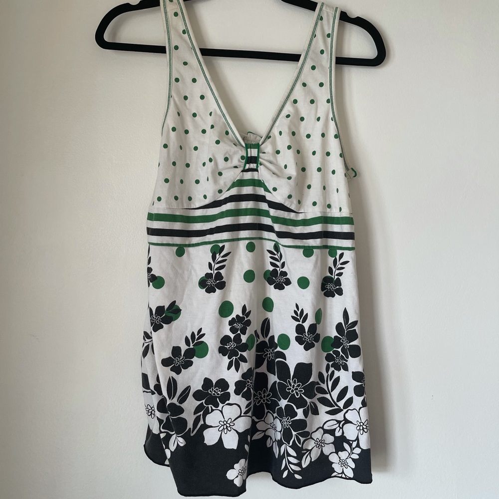 Green & White Tanktop